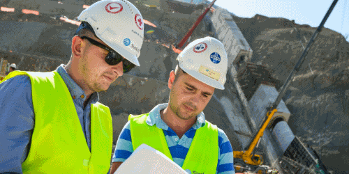 Arbeiter auf der Baustelle. (Foto: Eduard Pagria)
