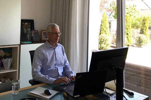 Ronald_van_Eldik_600x400.jpg