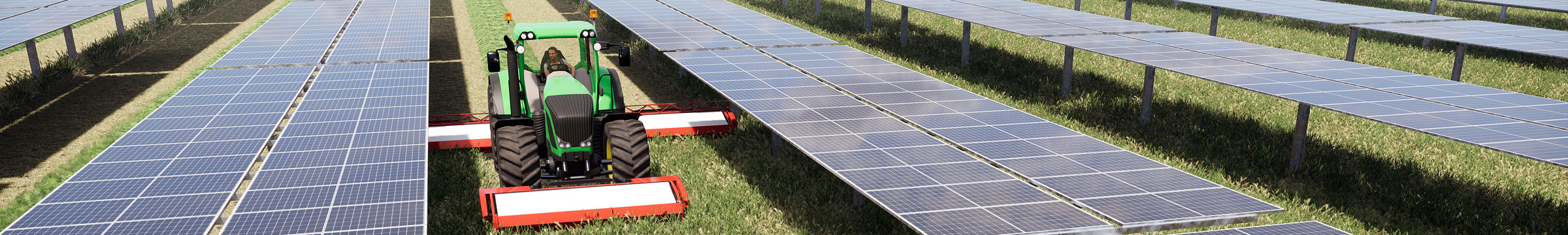 Solarpaneele und Traktor
