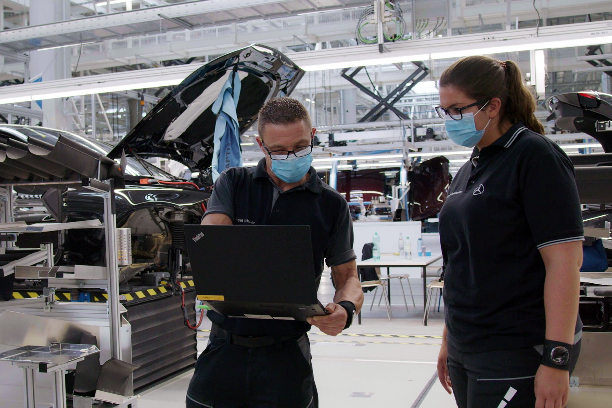 Im Mercedes-Benz Werk