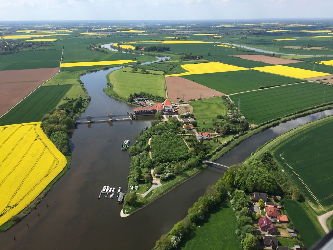 Mit dem neuen Vertrag ist die Wasserkraft am Laufwasserkraftwerk in D&ouml;rverden gesichert.