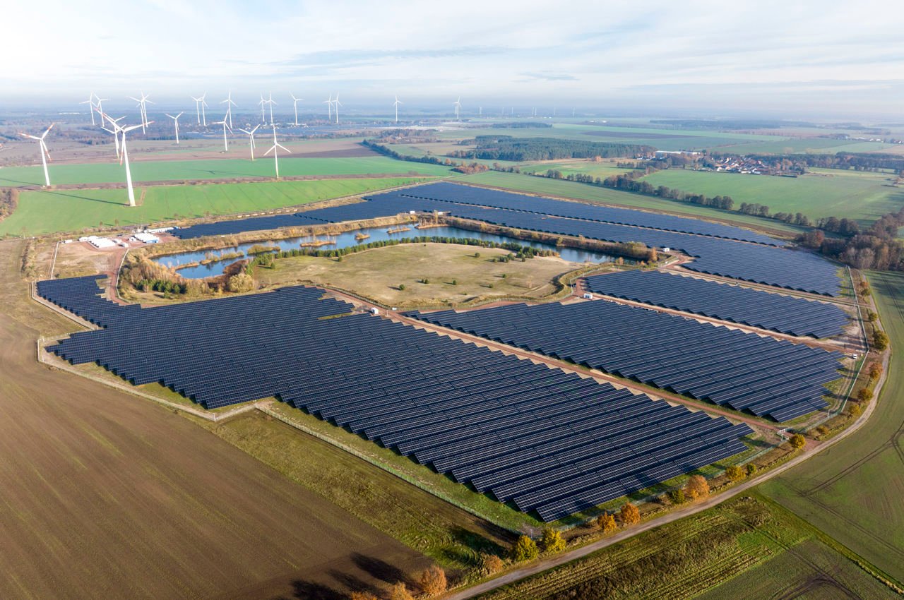 Luftaufnahme des Solarparks in Zerbst