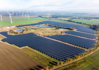 Luftansicht der Solaranlage in Zerbst