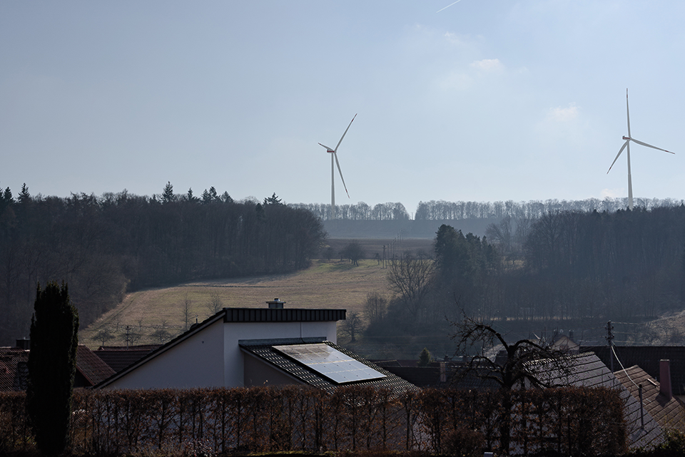 Wertheim Windpark_Simulation vom 05.2025_ Landschaft mit Windrädern